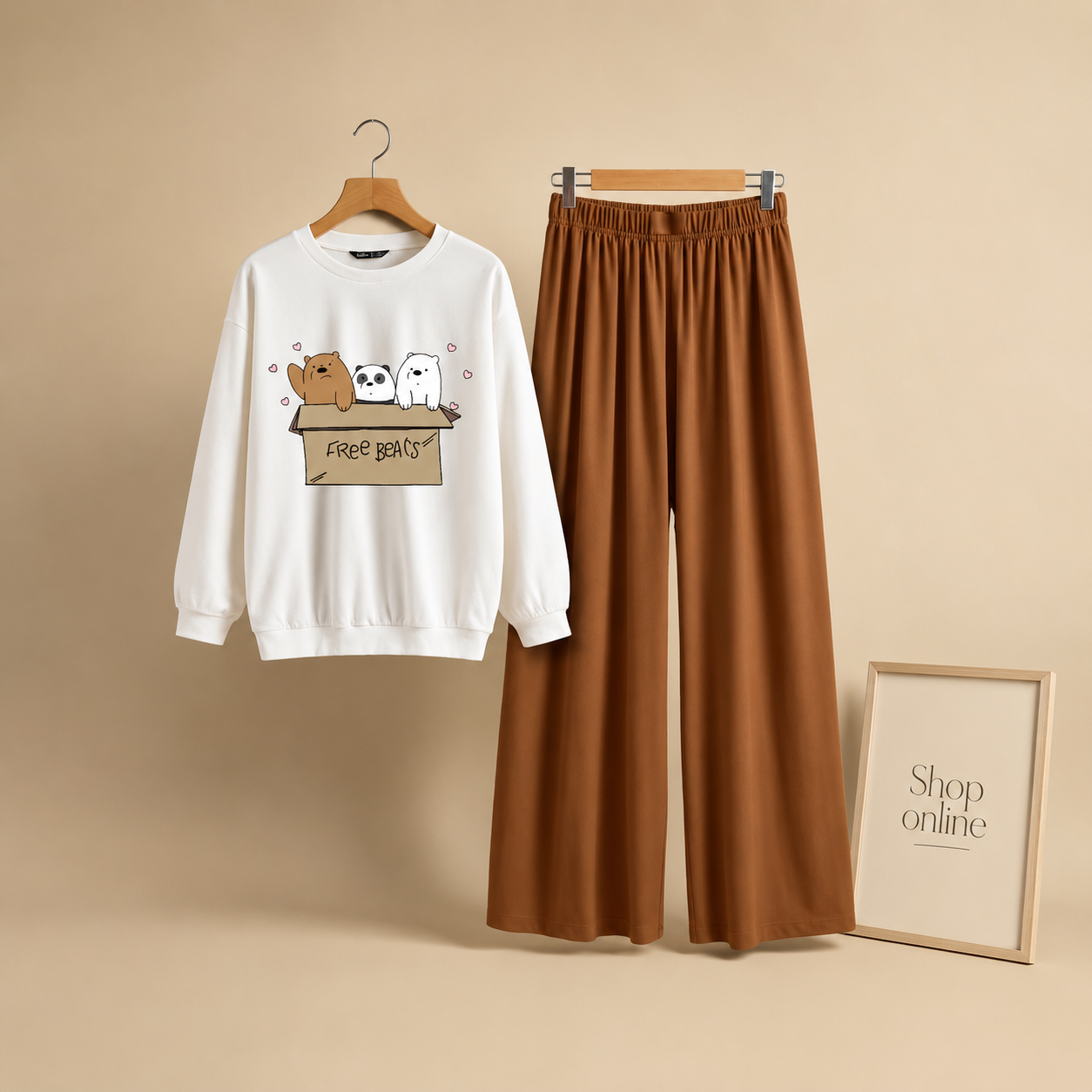 FREE BEARS WHITE SWEATSHIRT WITH BROWN FLAPPER