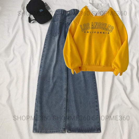 YELLOW COLLAR SWEATSHIRT LOS ANGELES -MID BLUE WIDE LEG JEANS