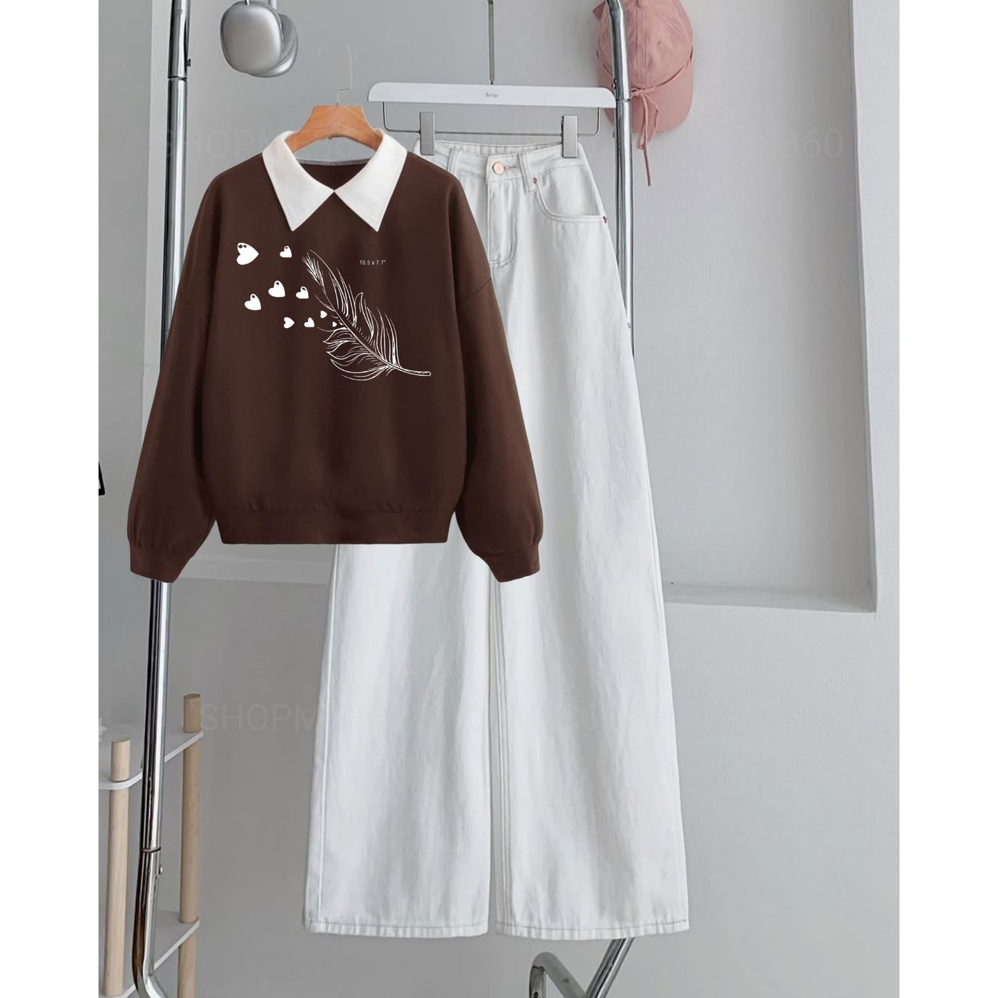 BROWN COLLAR SWEATSHIRT FEATHER-WHITE WIDE LEG JEANS